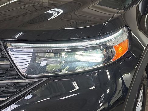 Used 2023 Ford Explorer XLT w/ Equipment Group 202A image 34