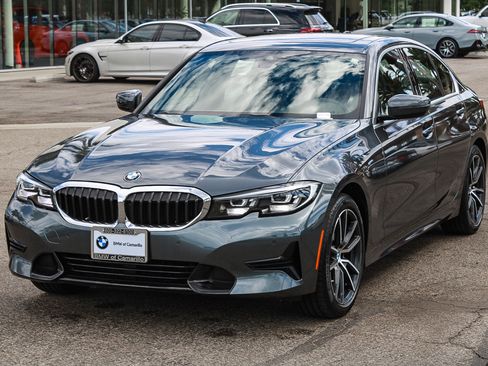 Used 2019 BMW 330i Sedan w/ Driving Assistance Package RWD image 3