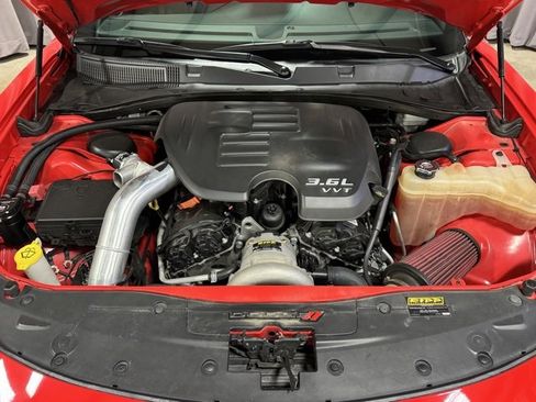 Used 2015 Dodge Charger SXT w/ Premium Group image 30