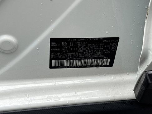 Certified 2025 Subaru Crosstrek 2.5i Limited w/ Crosstrek Mirror Package image 33