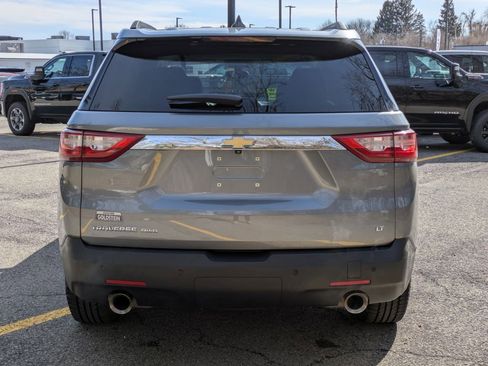 Used 2020 Chevrolet Traverse LT image 6