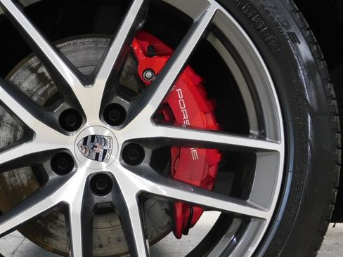 Used 2023 Porsche Macan S AWD/4WD image 23
