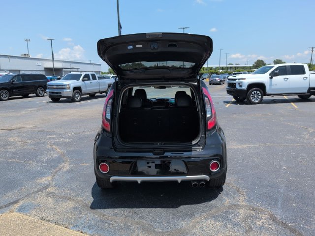 Used 2018 Kia Soul ! FWD image 7