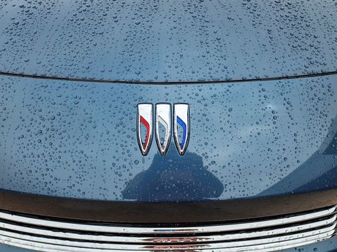 New 2026 Buick Envista Sport Touring FWD image 10
