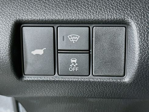Used 2025 Honda Pilot TrailSport image 17