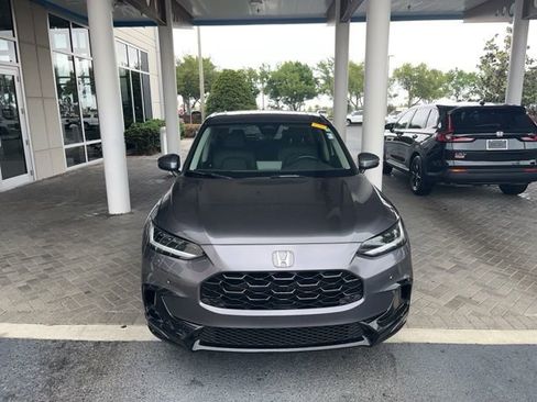 Used 2024 Honda HR-V EX-L image 2