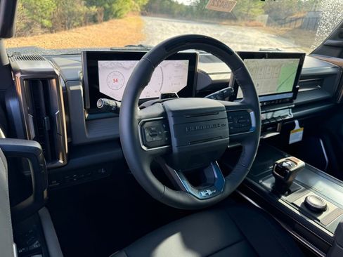 New 2025 GMC Hummer EV 2X w/ LPO, Sport Package image 3