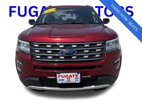 Used 2017 Ford Explorer XLT w/ Equipment Group 202A AWD/4WD image 11
