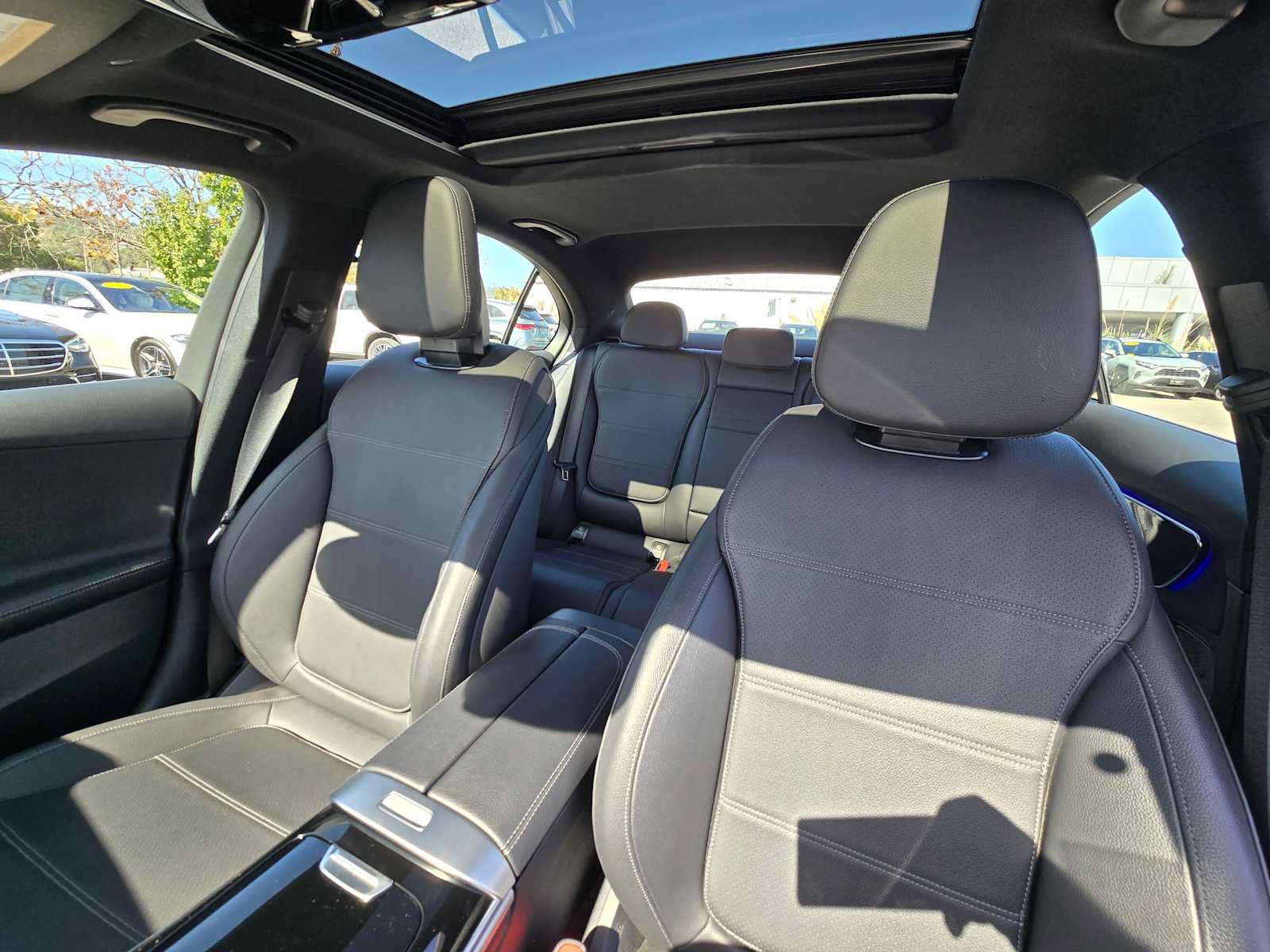 Used 2025 Mercedes-Benz C 300 Sedan image 21