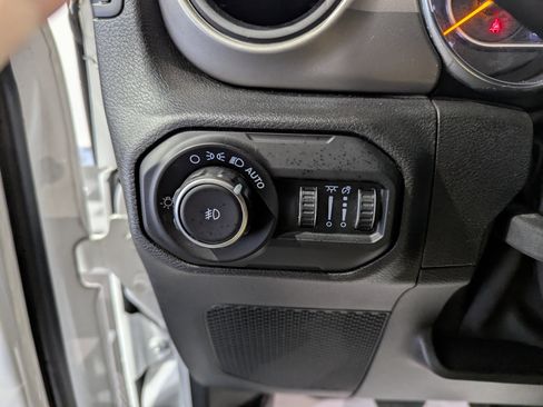 Used 2020 Jeep Wrangler Unlimited Sport S AWD/4WD image 16