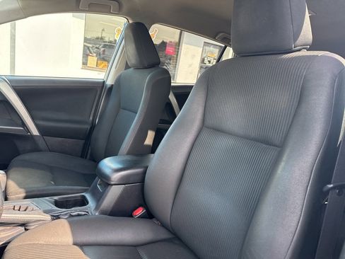 Used 2017 Toyota RAV4 LE w/ All Weather Liner Package image 29