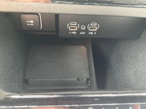 Used 2025 Jeep Wagoneer Series II AWD/4WD image 8