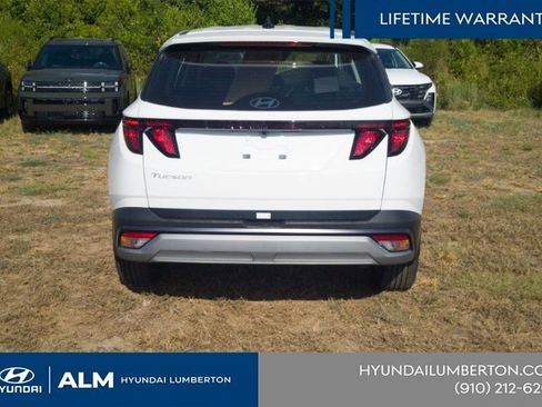 New 2026 Hyundai Tucson SE image 8