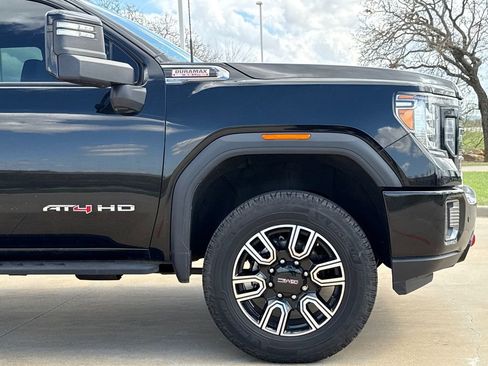 Used 2022 GMC Sierra 2500 AT4 w/ AT4 Preferred Package image 5