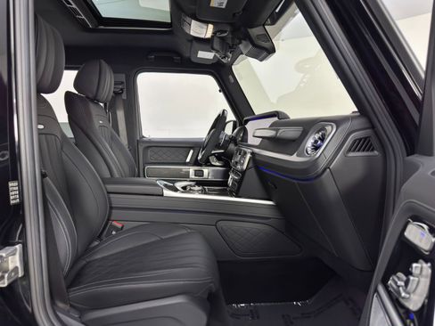 Used 2022 Mercedes-Benz G 63 AMG Squared image 16