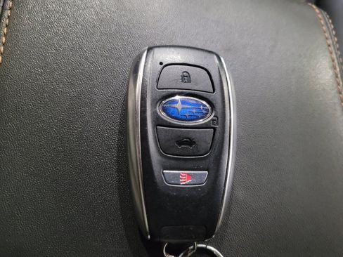 Used 2018 Subaru Crosstrek 2.0i Limited AWD/4WD image 32