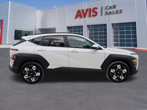 Used 2025 Hyundai Kona SEL image 5
