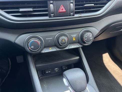 Used 2023 Kia Forte LX FWD image 28