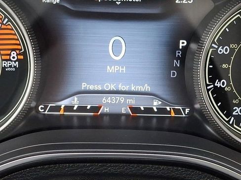 Certified 2019 Jeep Cherokee Limited w/ Luxury Group image 25