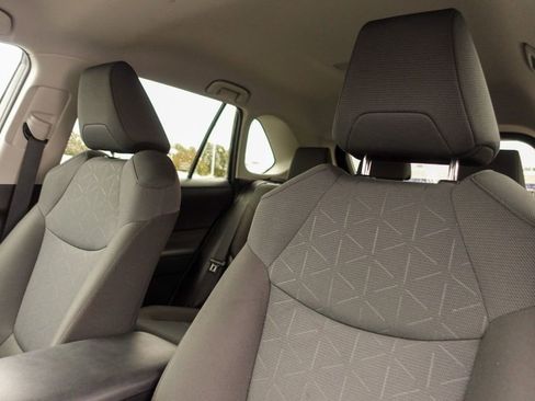 Used 2025 Toyota RAV4 XLE image 24