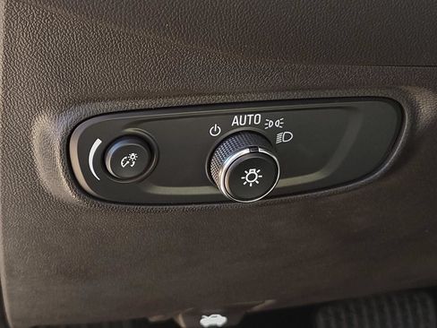Used 2024 Chevrolet Equinox LS w/ Driver Confidence II Package FWD image 20