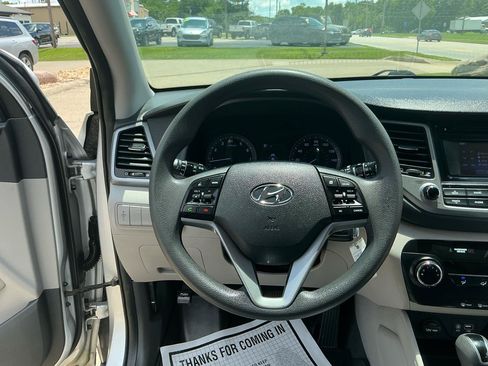 Used 2016 Hyundai Tucson SE w/ Option Group 02 AWD/4WD image 13