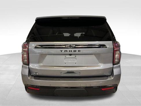 Used 2024 Chevrolet Tahoe Z71 w/ Luxury Package AWD/4WD image 4