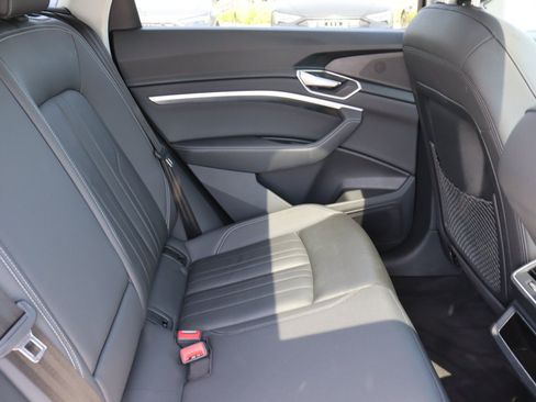 Used 2021 Audi e-tron Premium w/ Convenience Plus Package AWD/4WD image 16