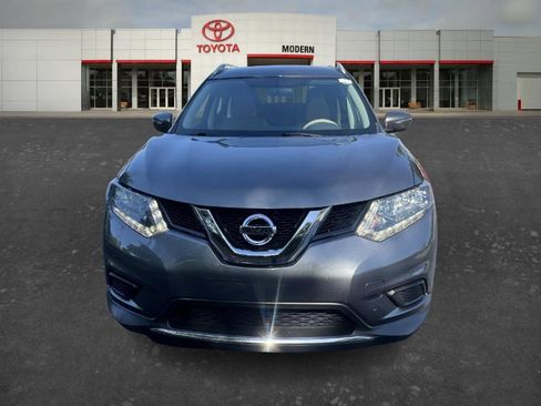 Used 2014 Nissan Rogue SV FWD image 2