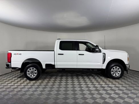 Used 2024 Ford F250 XLT image 5