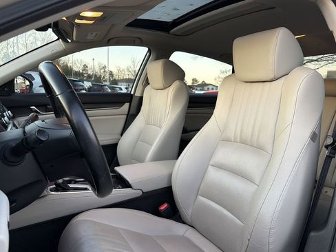 Used 2020 Honda Accord EX-L image 9