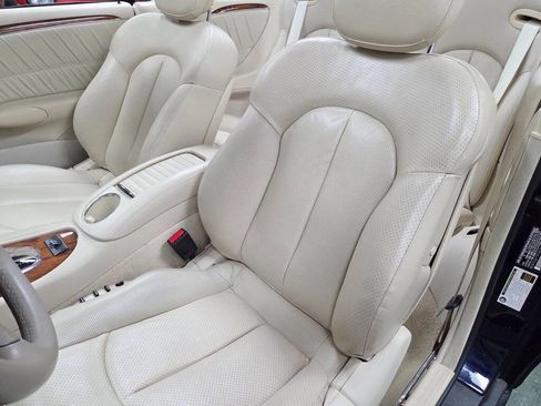 Used 2008 Mercedes-Benz CLK 350 Cabriolet image 34