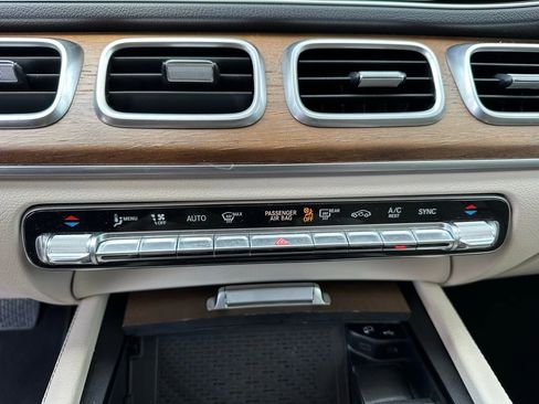 Used 2023 Mercedes-Benz GLE 450 4MATIC image 25