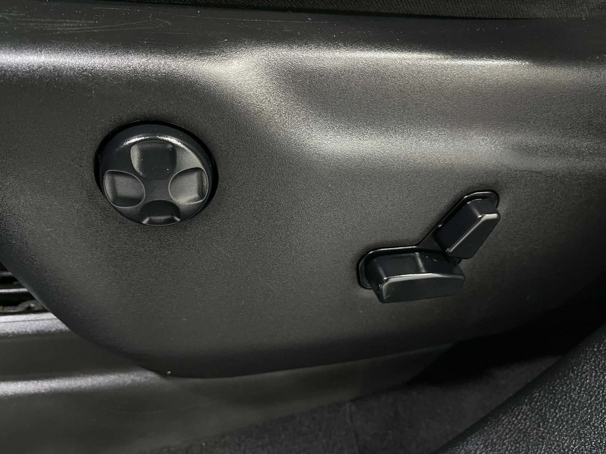 Used 2021 Dodge Durango SXT AWD/4WD image 15