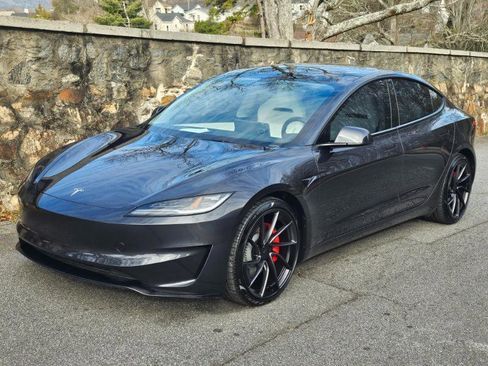 Used 2024 Tesla Model 3 Performance image 13