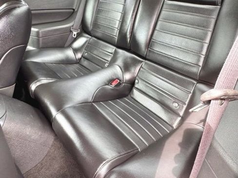 Used 2006 Ford Mustang GT Premium image 7