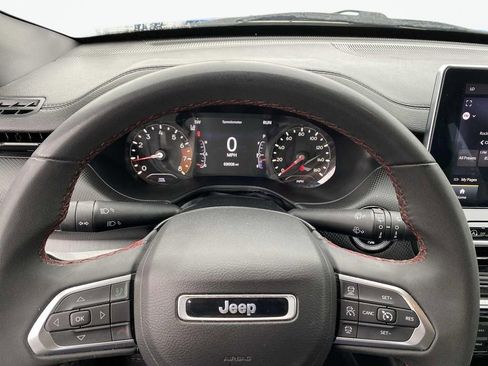 Used 2024 Jeep Compass Trailhawk AWD/4WD image 15