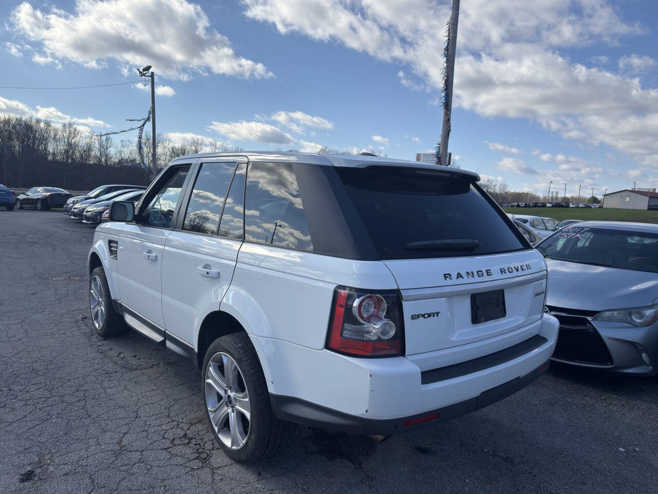 Used 2012 Land Rover Range Rover Sport HSE LUX AWD/4WD image 9