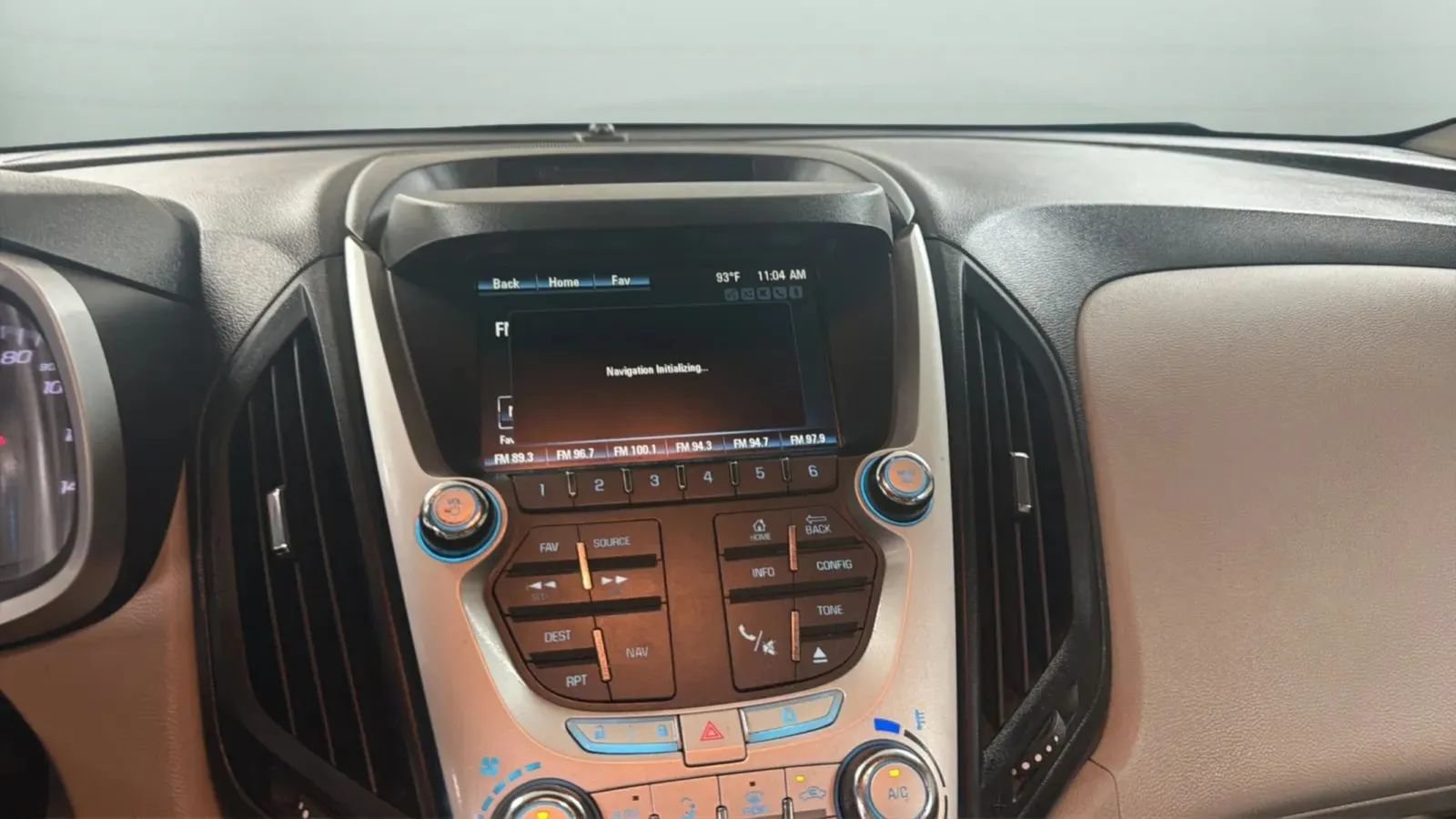 Used 2015 Chevrolet Equinox LTZ AWD/4WD image 13