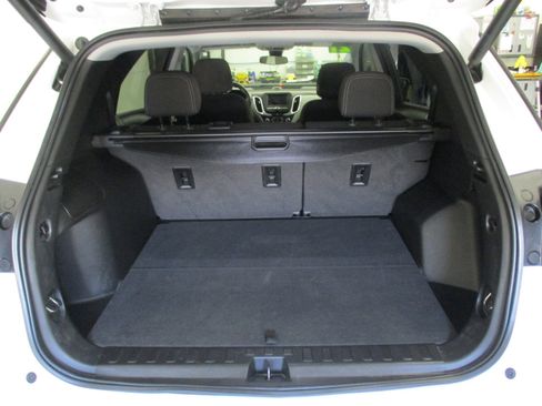 Used 2021 Chevrolet Equinox LT w/ Driver Convenience Package image 13