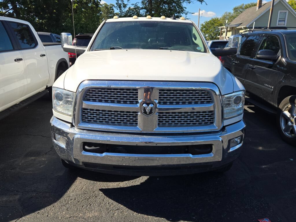 Used 2015 RAM 3500 Laramie w/ Cold Weather Group AWD/4WD image 2