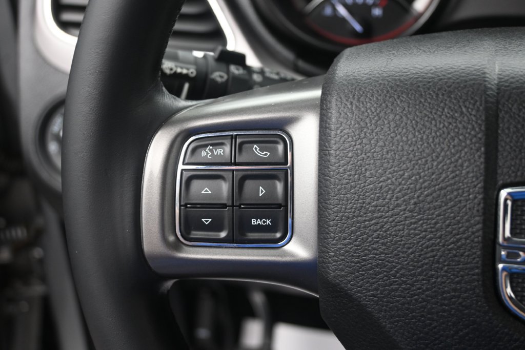 Used 2019 Dodge Journey Crossroad w/ Mopar All Weather Group FWD image 33
