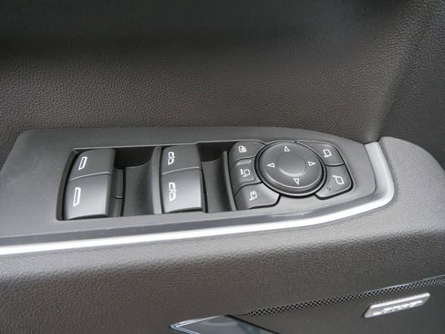 Used 2026 GMC Sierra 3500 SLT w/ SLT Premium Package image 17