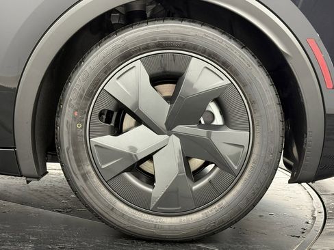 New 2026 Toyota Prius SE image 12