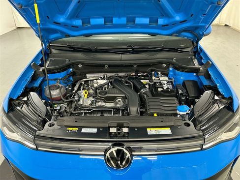 Certified 2025 Volkswagen Taos SEL image 11