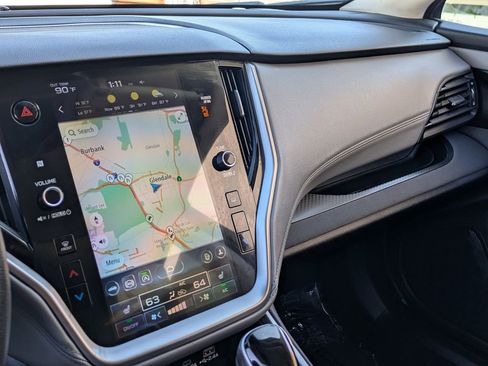 Used 2025 Subaru Outback Premium image 15