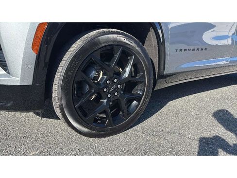 Used 2024 Chevrolet Traverse RS w/ LPO, Floor Liner Package image 26