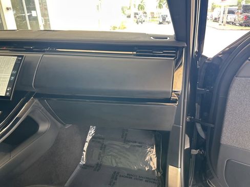 Used 2024 Land Rover Range Rover Sport Dynamic SE image 21