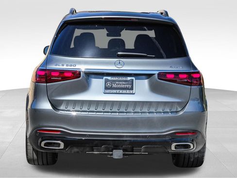 New 2026 Mercedes-Benz GLS 580 4MATIC image 7