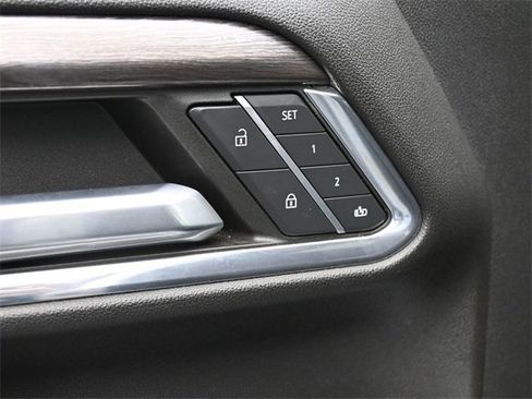 Used 2024 Chevrolet Silverado 2500 LTZ w/ LTZ Convenience Package image 12